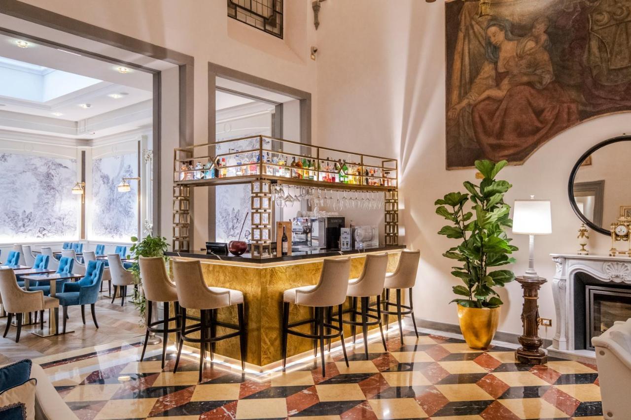 Golden Tower Hotel & Spa Florence Ngoại thất bức ảnh The bar at the hotel